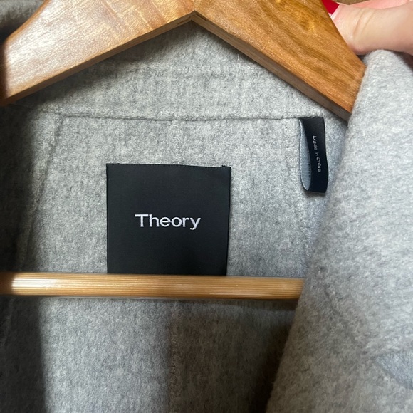 Open Front Coat in Double-Face Wool-Cashmere - Picture 4 of 5